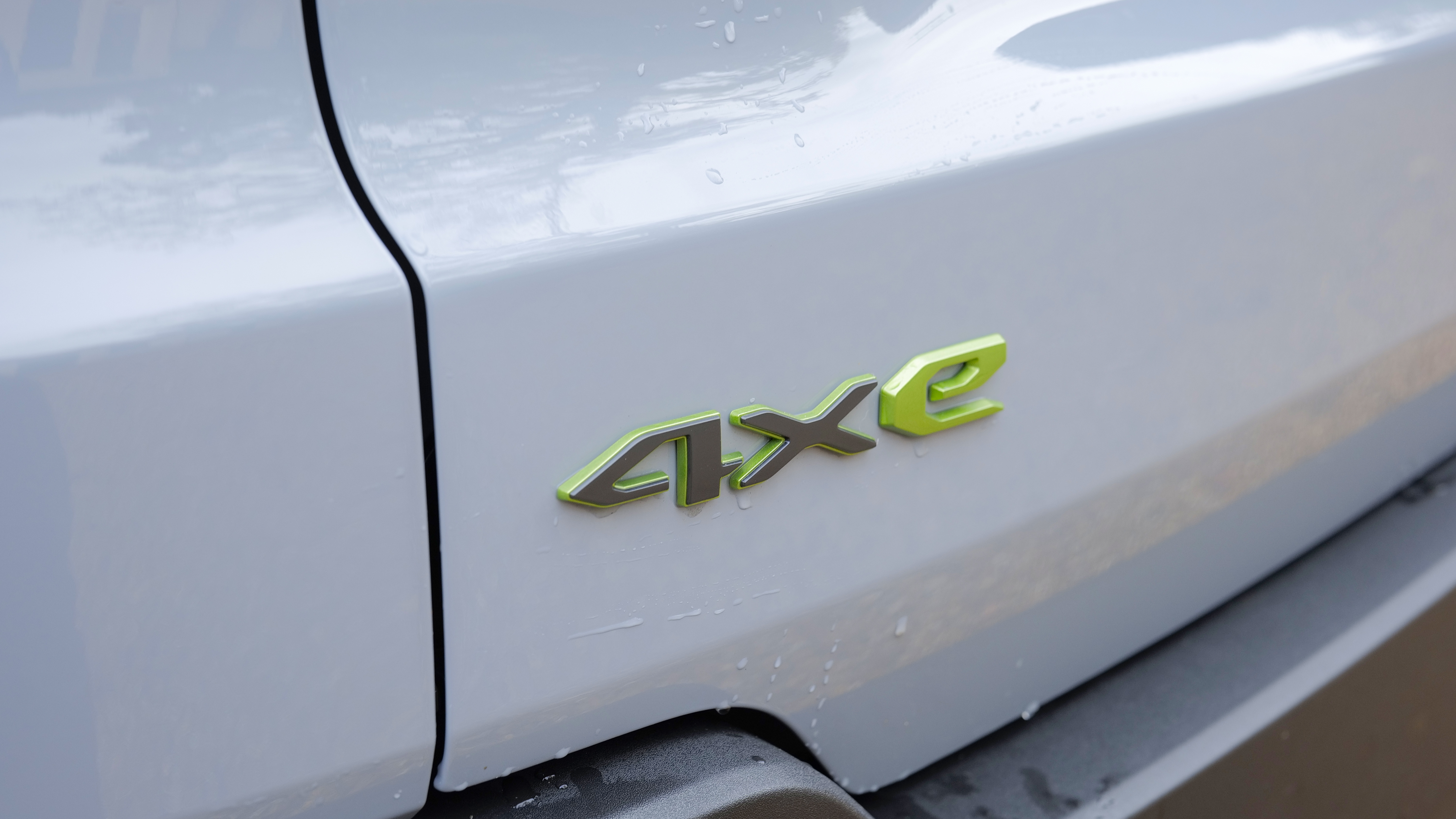 JEEP AVENGER HATCHBACK 1.2 E-AWD e-Hybrid Upland 5dr DCT